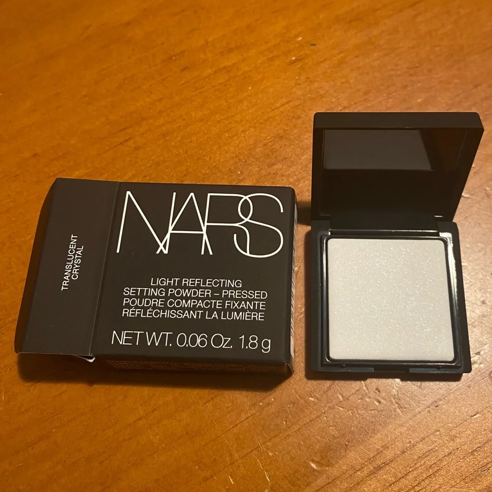 NARS Light Reflecting Setting Powder - Pressed